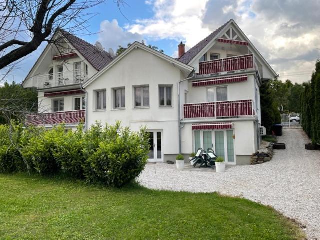 Villa Astoria Balatongyorok Exterior foto